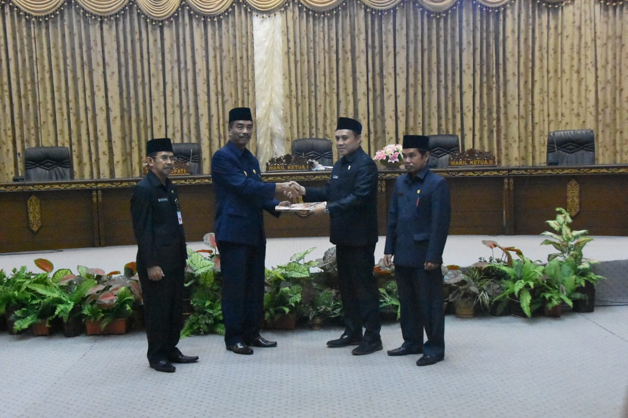 Pemkab Barito Utara Sampaikan Dua Raperda