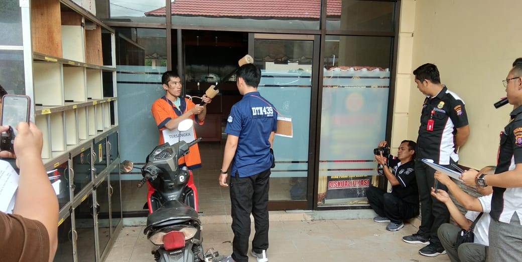 Terungkap Dalam Rekontruksi Usai Menghabisi Nyawa Ibu Kandung Tersangka Tersadar