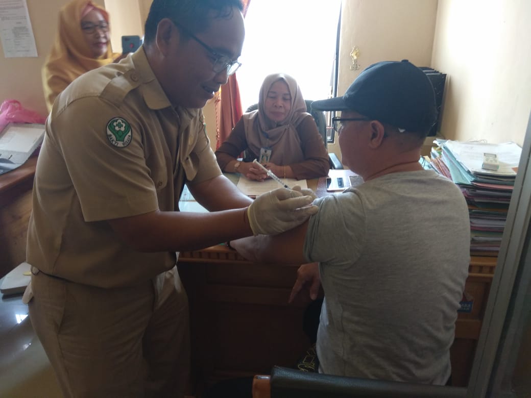 Jamaah calon haji Barsel telah diberikan vaksin influenza dan meningitis secara gratis