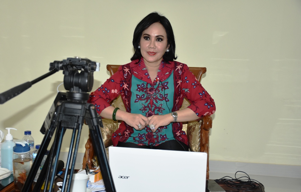 Cegah COVID-19, Anggota DPR-RI Ini Ikuti Rapat Gunakan Aplikasi