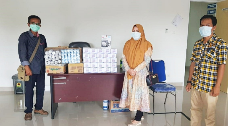DPD PKS Barito Utara Serahkan APD ke RSUD Muara Teweh