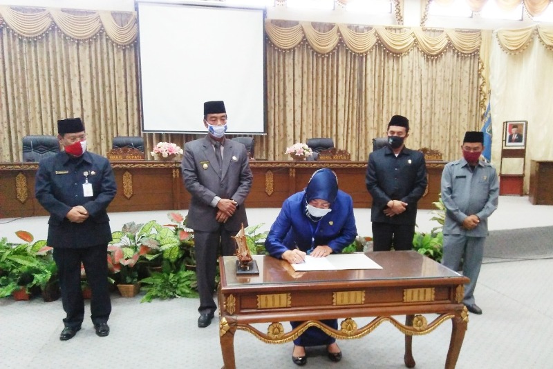 Raperda Perubahan Perda Nomor 2 Tahun 2016 Disetujui Jadi Perda
