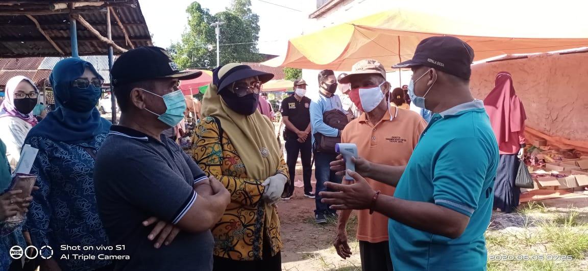 Cegah COVID-19, Gugus Tugas Pulpis Sambangi Masyarakat dan Pedagang Pasar Jabiren