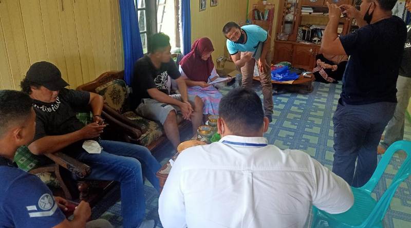 Polrestabes Surabaya Amankan Pelaku Fetish Kain Jarik Bungkus Pocong di Kapuas