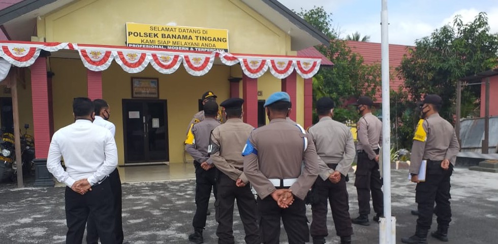 Tingkan Kesiapsiagaan Personil, Kapolsek Banama Tingang Rutin Cek Keaktifan Anggota