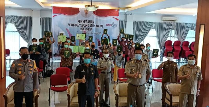 Bupati Murung Raya Ikuti Penyerahan Sertifikat Tanah oleh Presiden Secara Virtual