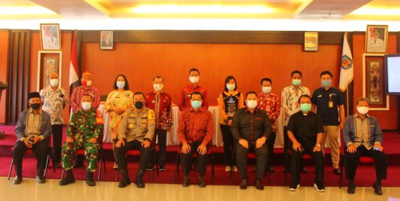 Yakinkan Warganya, Perdie Siap Menjadi Orang Pertama Disuntik Vaksin COVID-19