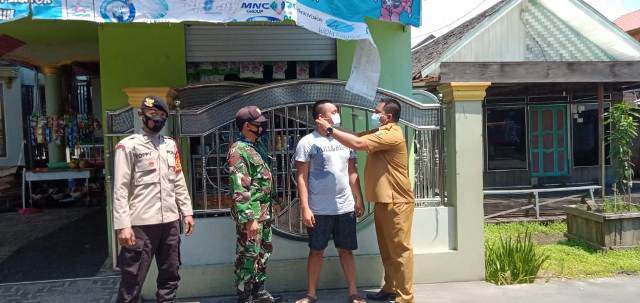 Kompak ! Babinsa dan Bhabinkamtibmas Jenamas Gelar Operasi Yustisi