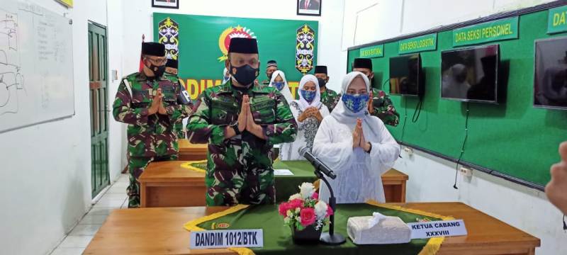 Dandim 1012/Btk Ikuti Halal Bihalal Dengan Kodam XII/Tpr Melalui Vidcon