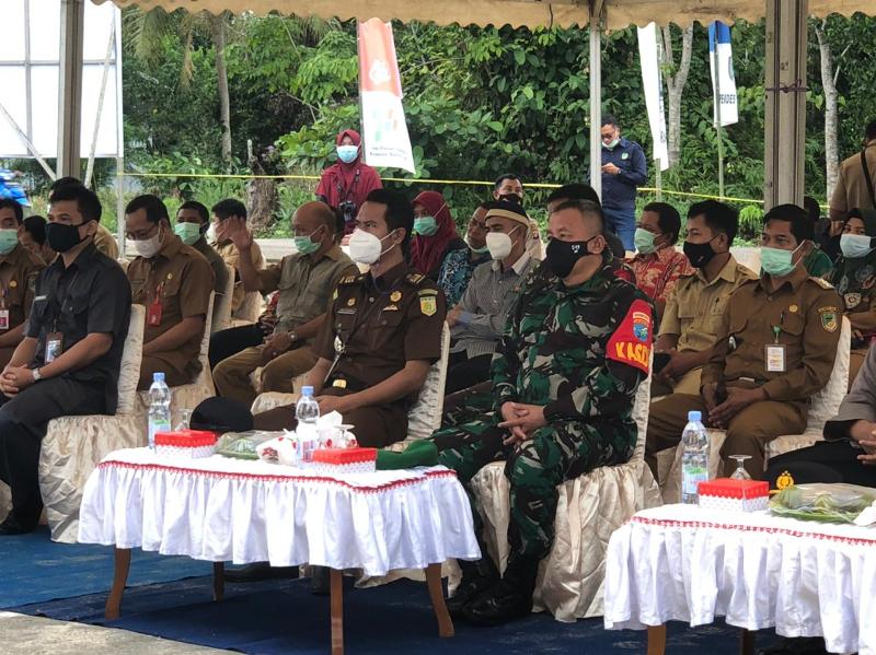 Kasdim 1013 Muara Teweh Hadiri Launching Desa CANTIK
