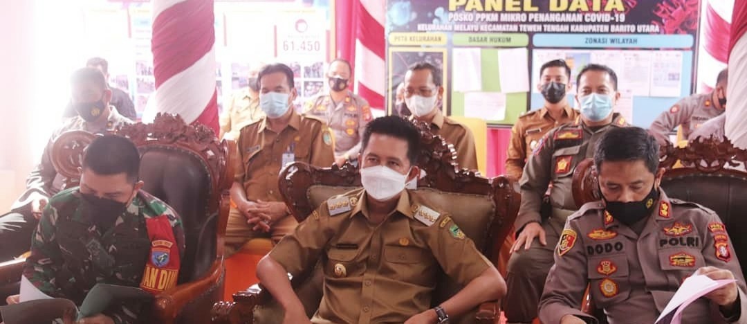 Bupati Barito Utara Ikuti Zoom Meeting PPKM Mikro Se-Kalteng Dengan Wakapolri
