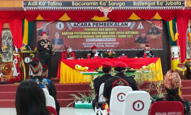Panglima Batamad Kalteng Beri Pembekalan Anggotanya di Murung Raya