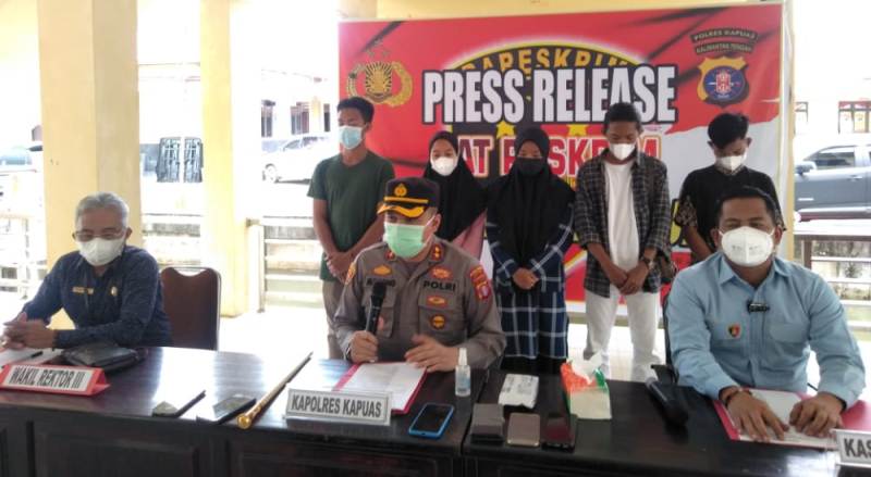 Begini Kronologis Mahasiswa KKN Joget di Mobil Ambulance