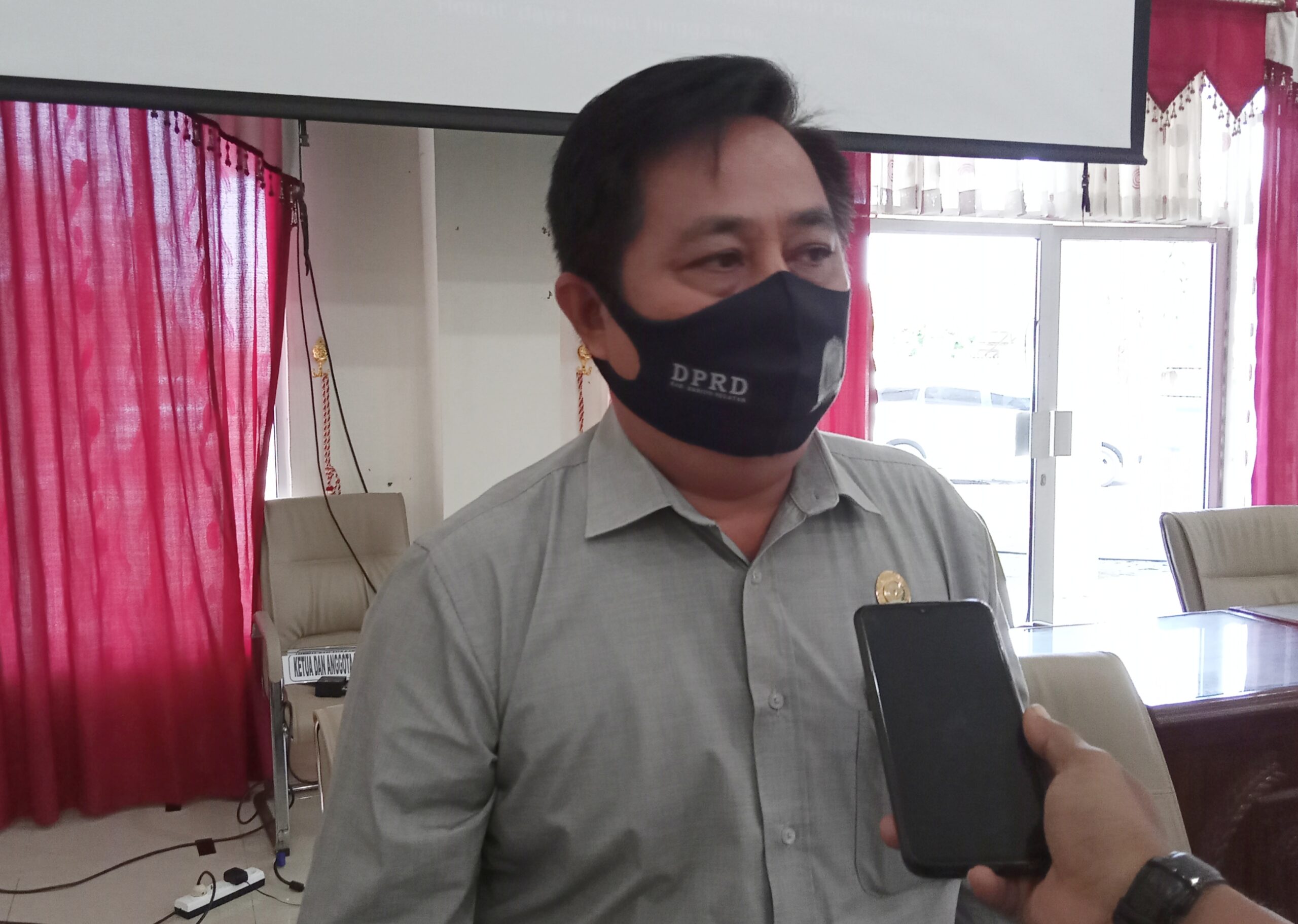 Komisi III DPRD Harapkan Pemkab Barsel Perhatikan Hak-Hak Vaksinator