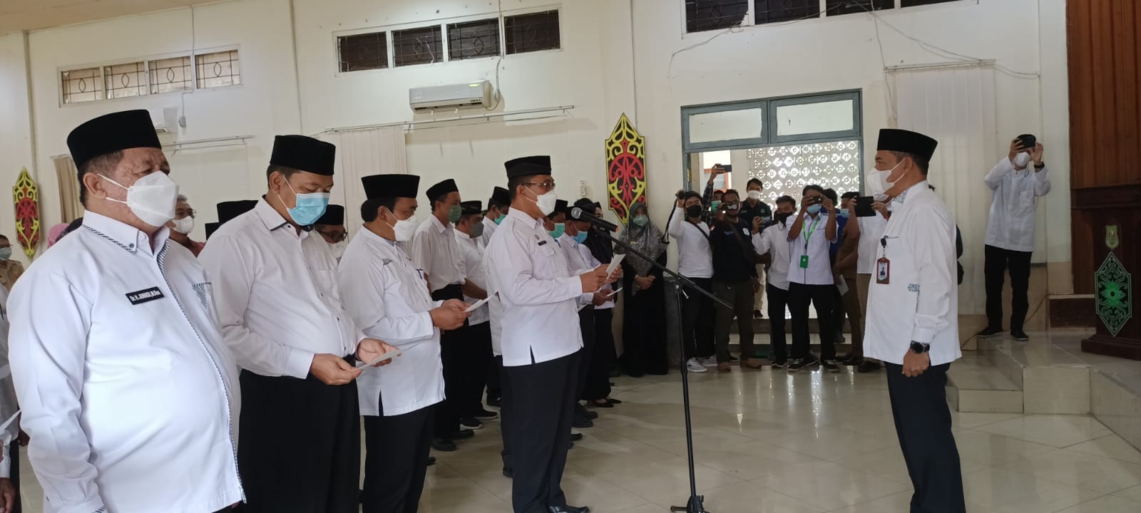 Ketua Masyarakat Ekonomi Syariah Kalteng Lantik Pengurus Di Kapuas