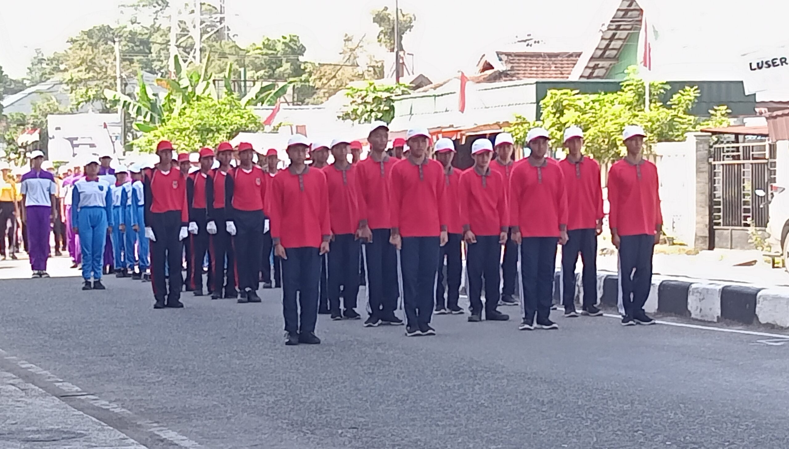 Sejumlah Sekolah Ikuti Lomba Gerak Jalan Kodim 1012 Buntok