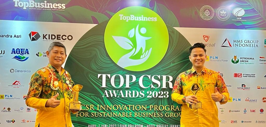 Adaro Raih Penghargaan Tertinggi TOP CSR Award 2023