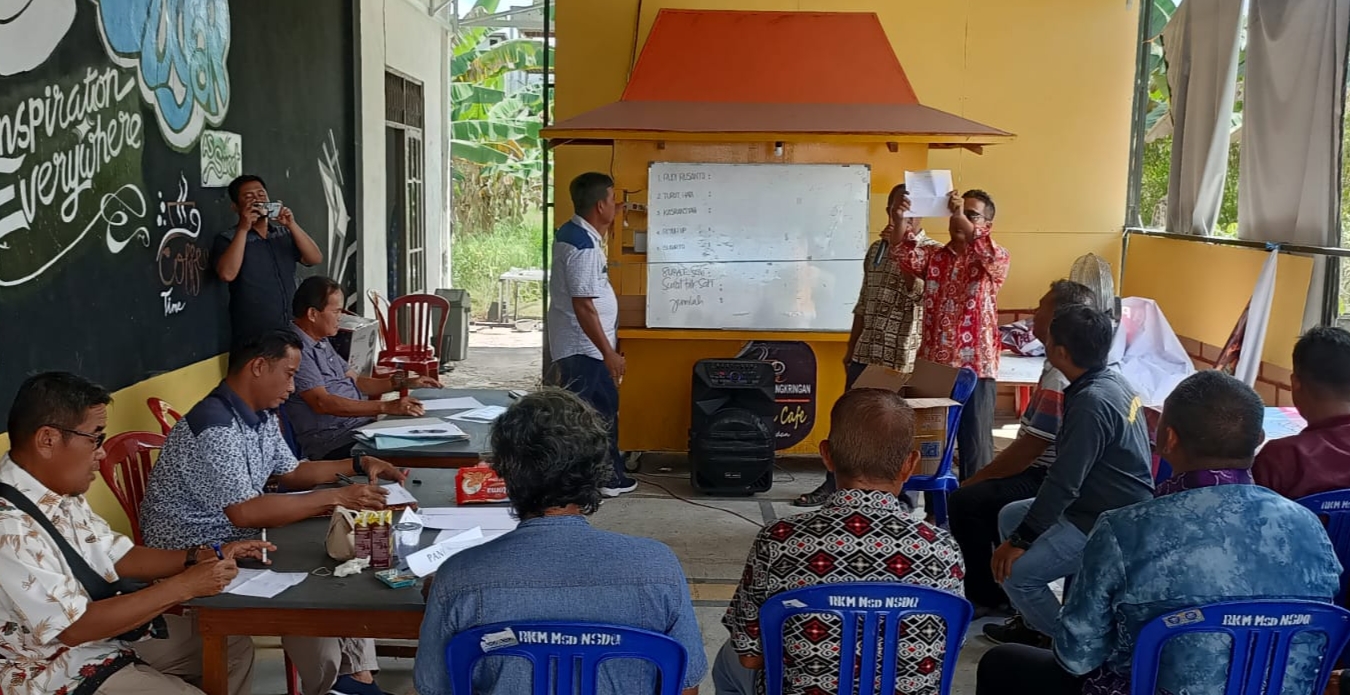 Warga Kelurahan Hilir Sper Antusias Pilih Ketua RT Secara Langsung