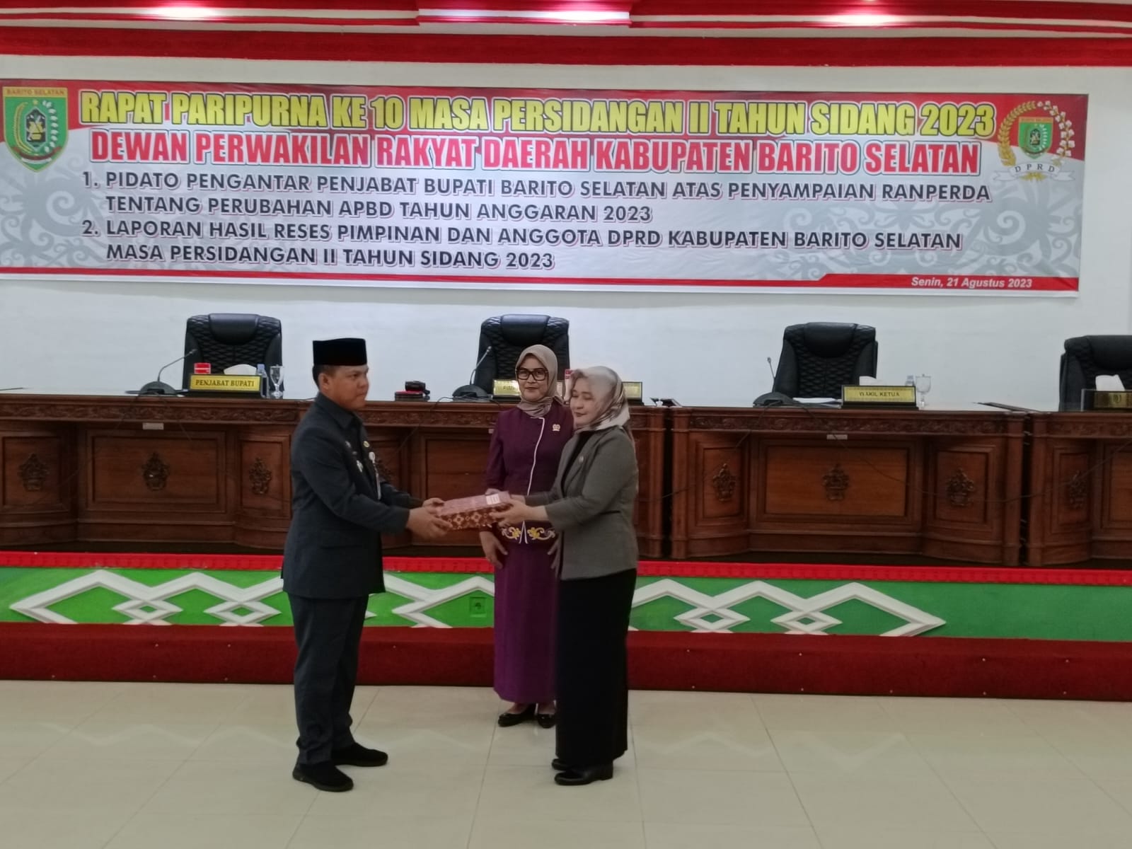 Pemkab Sampaikan Raperda APBD-P ke DPRD Barito Selatan