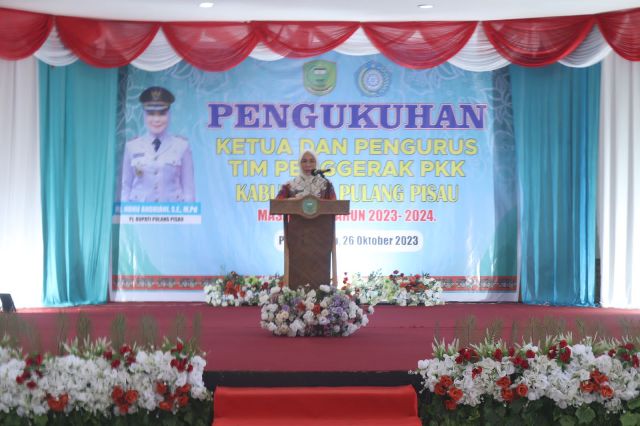 Pj Bupati Pulang Pisau Kukuhkan TP-PKK