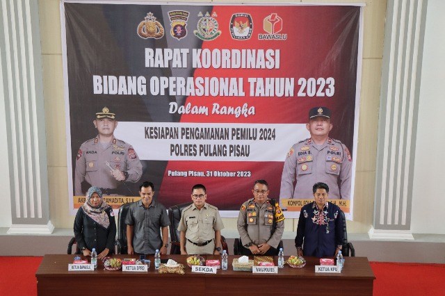 Sekda Pulpis Hadiri Rakor Kesiapan Pemilu 2024