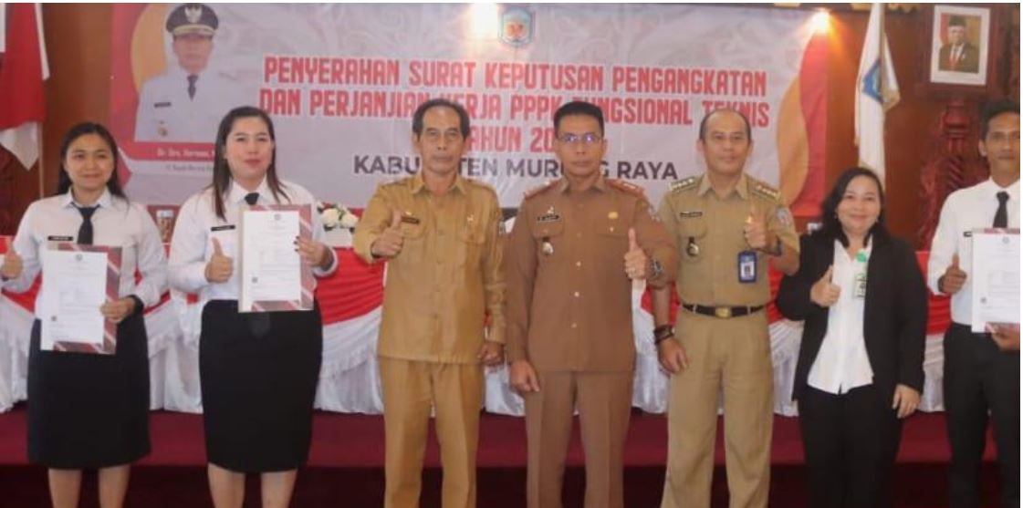 Pj Bupati Mura Serahkan SK PPPK
