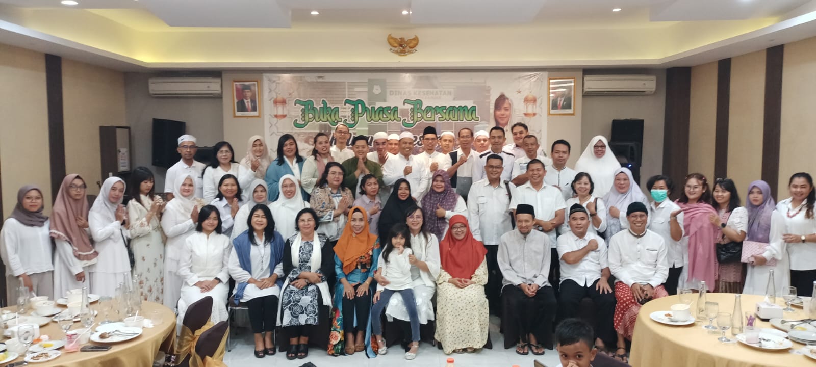 Keluarga Besar Dinas Kesehatan Bukber bersama Mitra Kerja