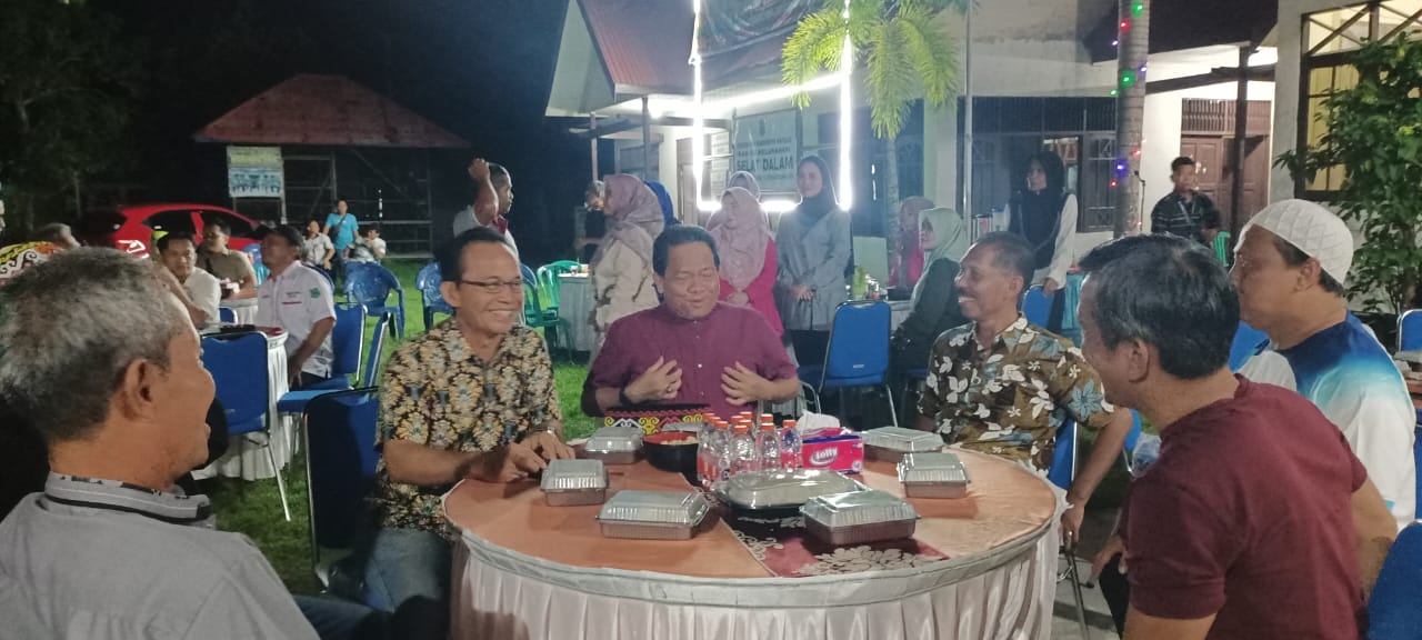 Erlin Hardi Bincang Santai bersama Lembaga Kelurahan Selat Dalam
