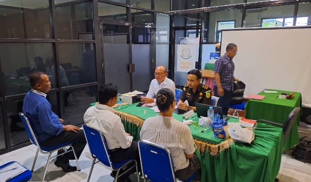 Polres Barito Selatan Serahkan Tersangka Dugaan Kasus Korupsi Alkes RSUD Jaraga Sasameh Buntok