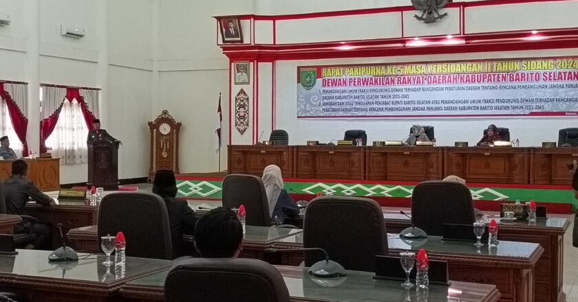 Lima fraksi DPRD Barsel Sepakat Raperda RPJPD Dibahas Pada Tahap Selanjutnya