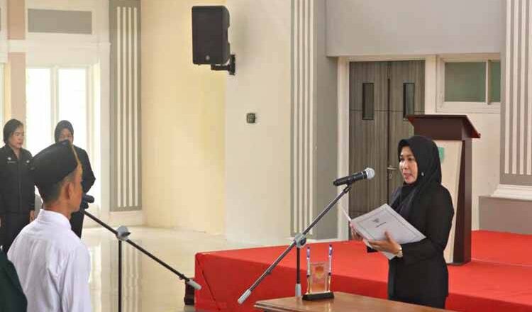 Pj Bupati Pulang Pisau Melantik Jabatan Fungsional PPPK
