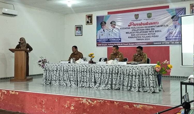 Pj Bupati Pulang Pisau Hadiri Pelatihan Perluasan Kesempatan Kerja