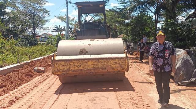 Pemkab Kapuas Berkomitmen Terus Melakukan Penataan Jalan
