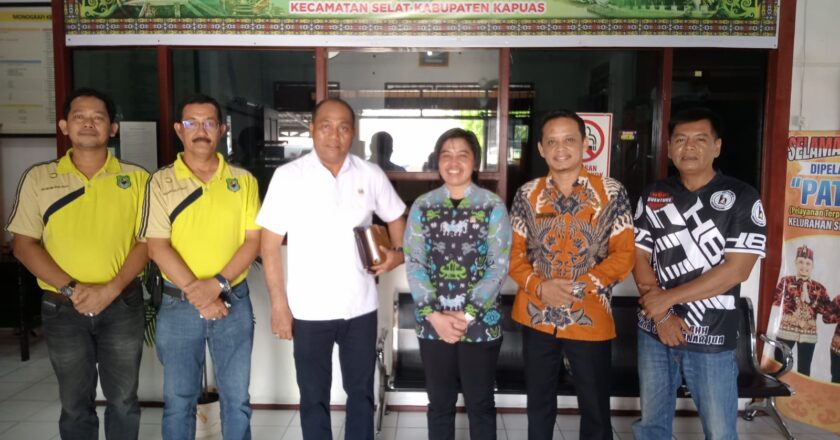 Anggota DPRD Kapuas Laksanakan Reses di Kelurahan Selat Tengah