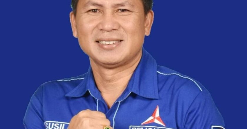 Legislator Demokrat Susilo Bantu Warga Tak Mampu Bangun Rumah