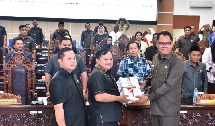 Pj Bupati Kapuas Bangga Dengan Jajaran DPRD Atas Kesepakatan KUA-PPAS APBD 2025