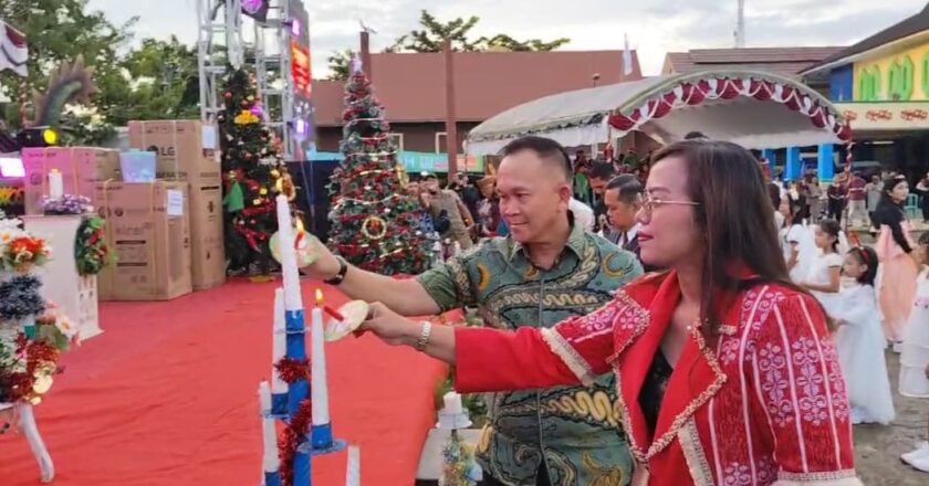 Perayaan Natal Gabungan di Kabupaten Kapuas Berlangsung Meriah