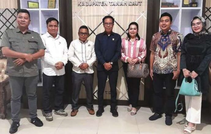 DPRD Kapuas Kunjungan Kerja ke DPRD Tanah Laut Kalsel