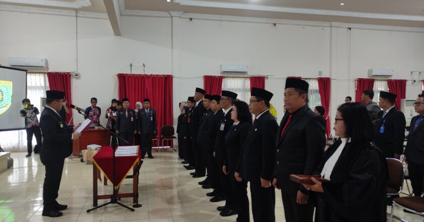 Penjabat Bupati Barito Selatan Kukuhkan 10 Pejabat Pimpinan Tinggi Pratama