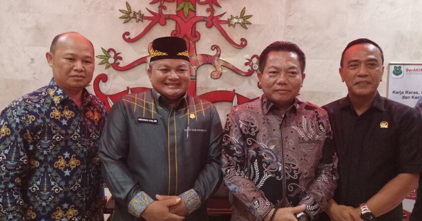 DPRD Umumkan Wiyatno dan Dodo sebagai Bupati dan Wakil Bupati Kapuas