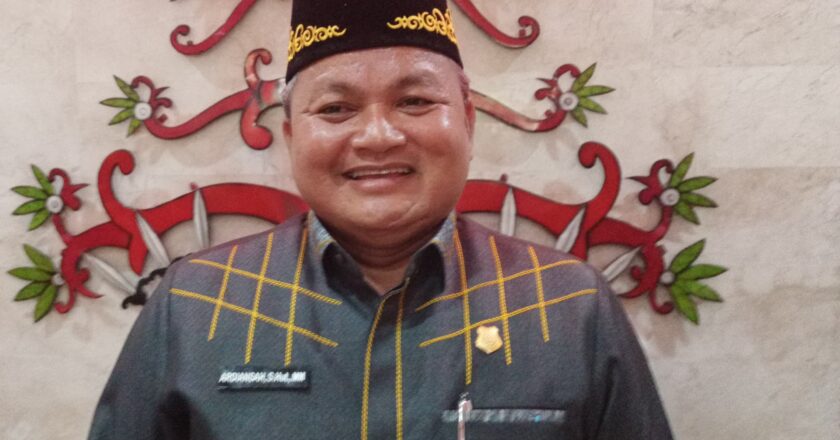 Ketua DPRD Kapuas Apresiasi Gerak Cepat Dinas Pendidikan Tinjau Sekolah Terdampak Banjir