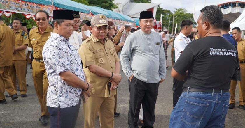 Bupati Kapuas Kunjungi Pasar Ramadan Dorong Pertumbuhan UMKM