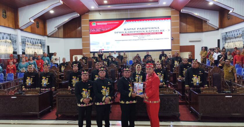 DPRD Kapuas Gelar Rapat Paripurna Ke II Terkait LKPJ Kapuas