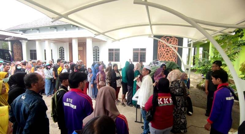 Keluarga Besar H Tajeri Gelar Pasar Murah Menjelang Idulfitri 1446 H