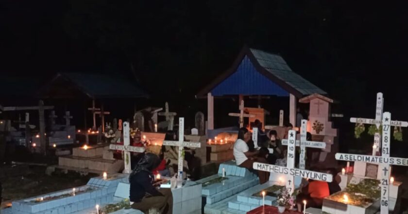 Umat Kristiani di Kapuas Rayakan Paskah dengan Ziarah ke Kuburan