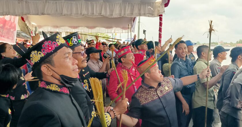 Perkenalkan Kapuas ke Dunia, Ritual Adat Lalulihan Diusulkan Jadi Destinasi Unggulan