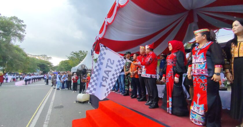 Bupati Kapuas : Karnaval Budaya Momentum Lestarikan Warisan Seni dan Kearifan Lokal