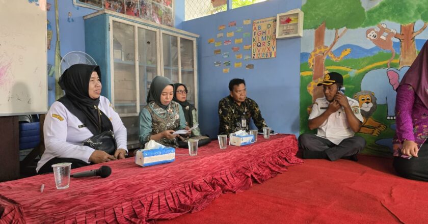Bunda PAUD Katingan Kunjungi Kelompok Bermain Pulau Damar