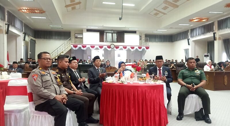 Paripurna DPRD Barito Utara Dengarkan Pidato Kenegaraan Presiden RI