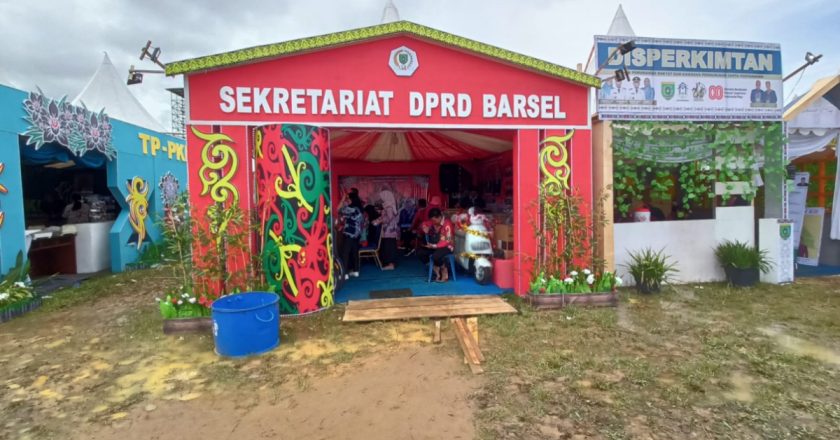 Sekretariat DPRD Barsel Ikut Berpartisipasi pada Pameran Expo, Karnaval, dan Festival Budaya